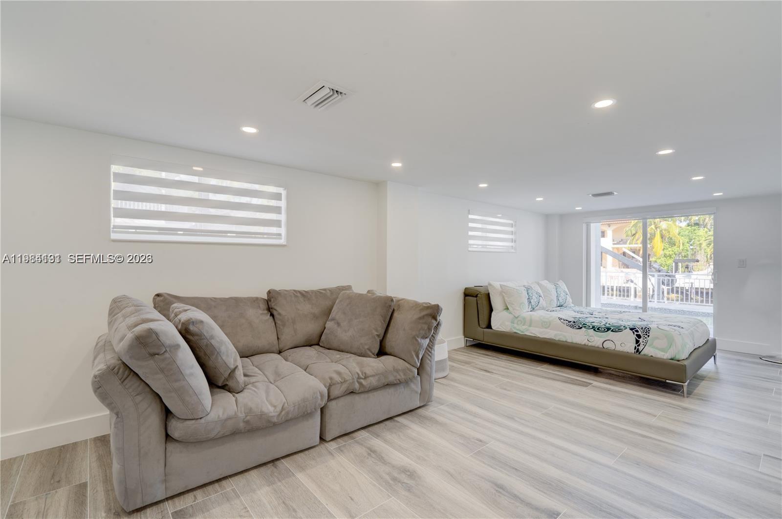 OCEAN ISLE ESTATE - Residential