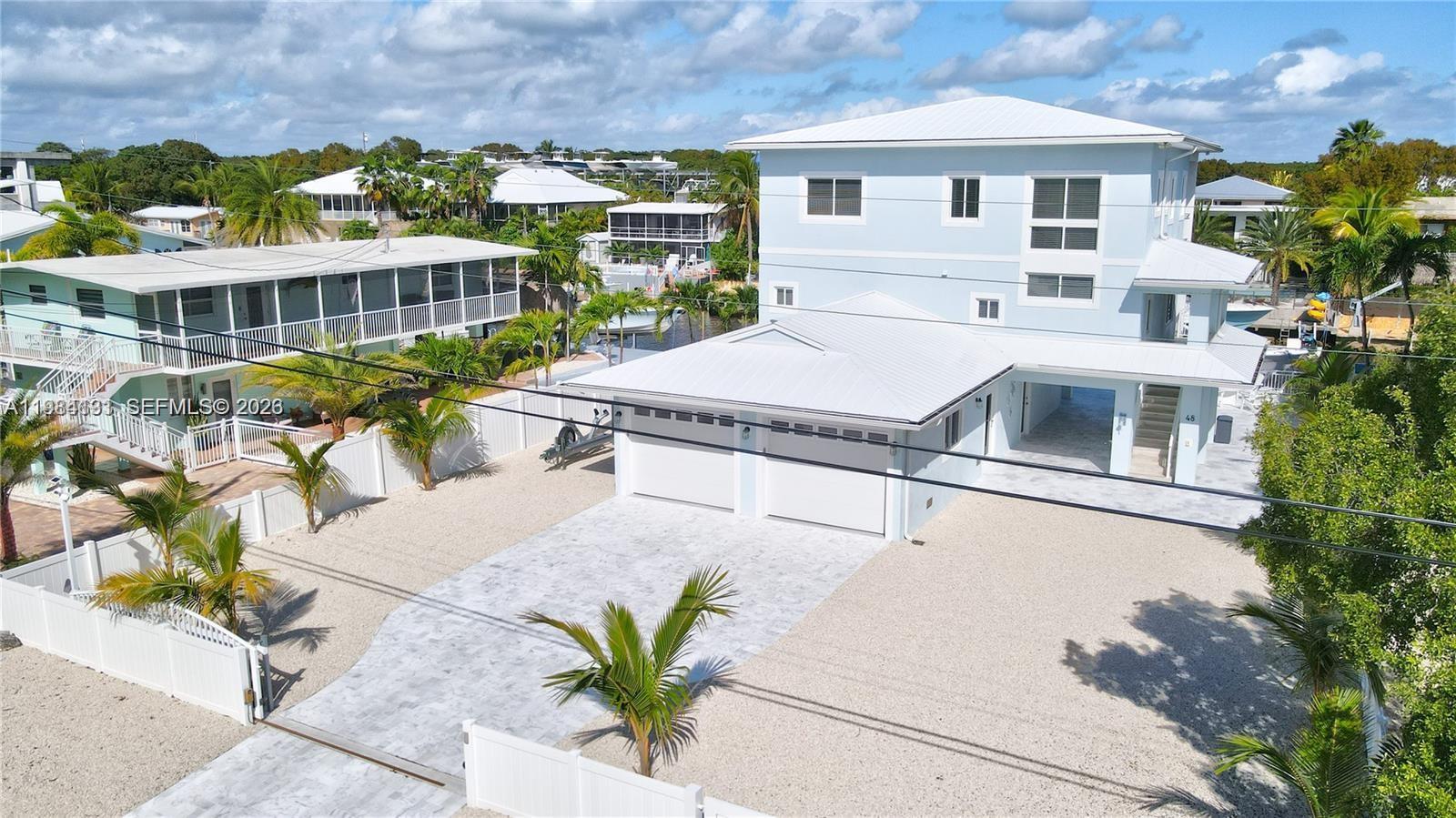 OCEAN ISLE ESTATE - Residential