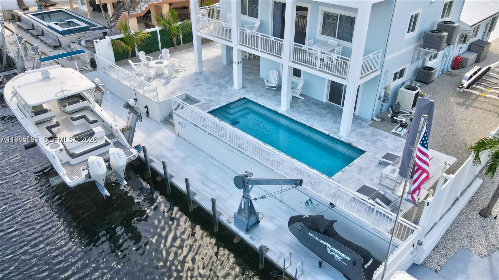 OCEAN ISLE ESTATE - Residential