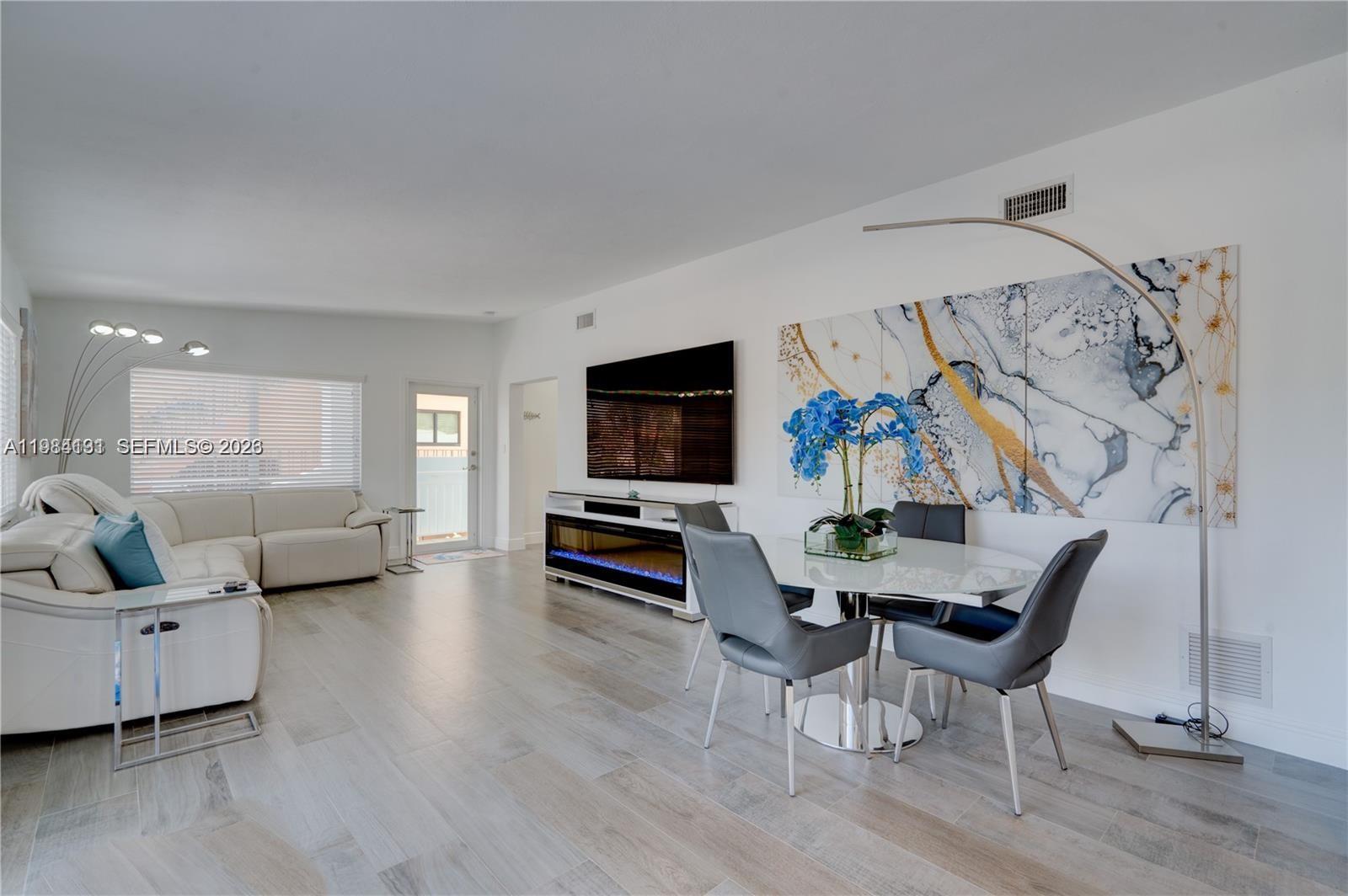 OCEAN ISLE ESTATE - Residential