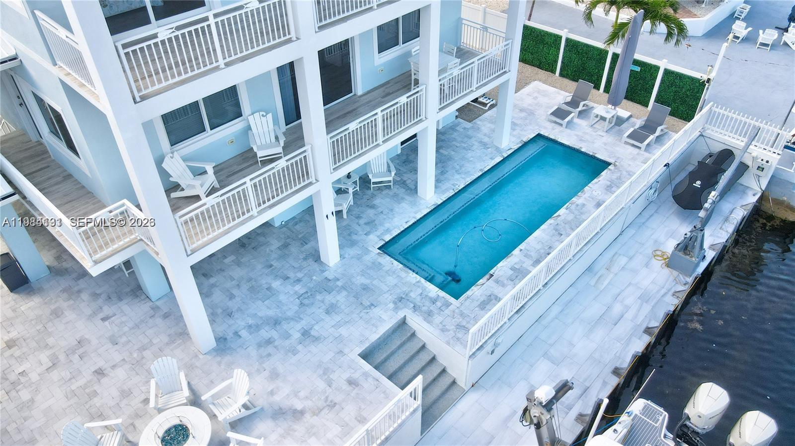 OCEAN ISLE ESTATE - Residential