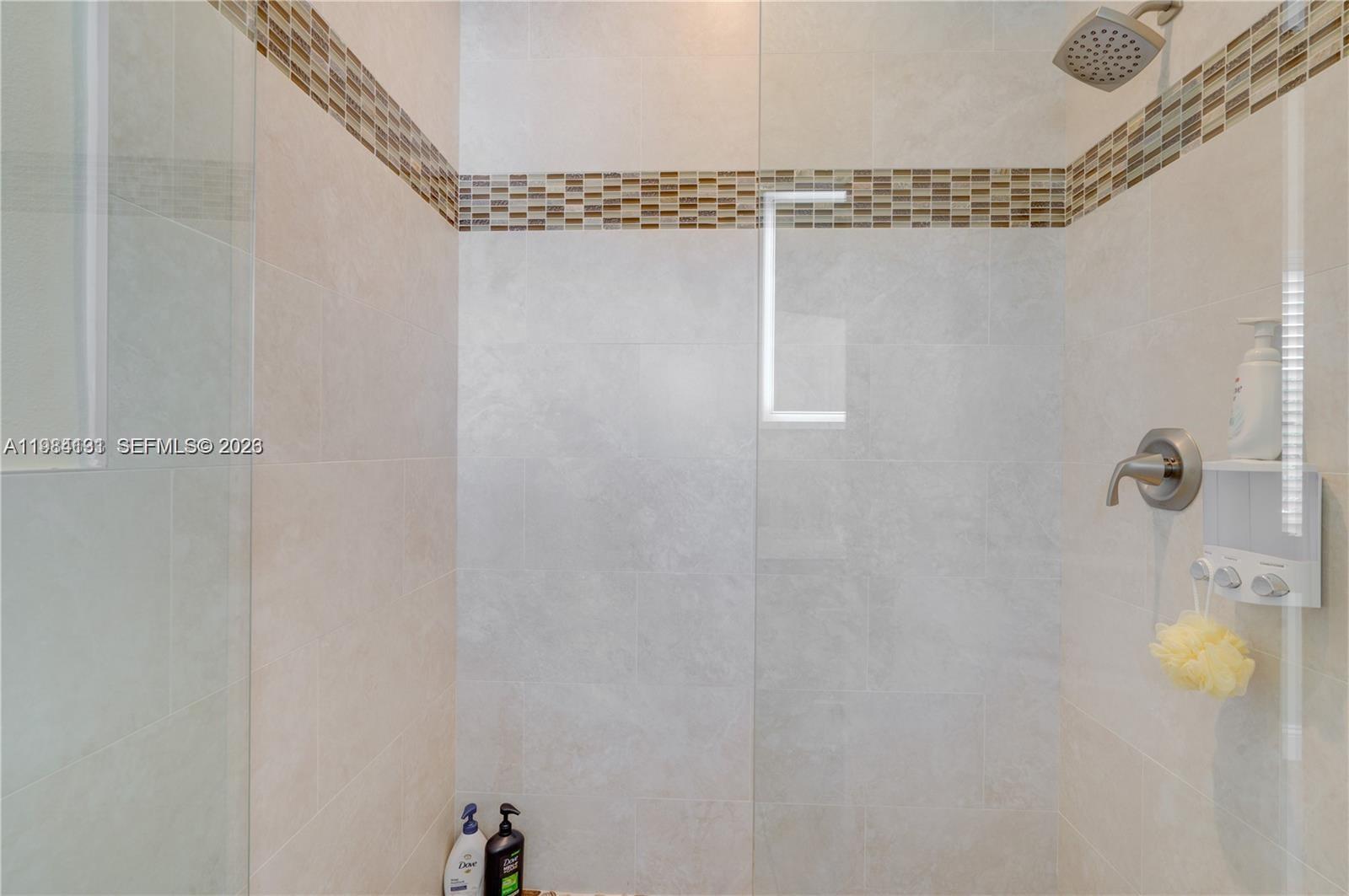 OCEAN ISLE ESTATE - Residential