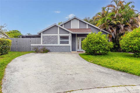 Photo of 5560 SW 98th Way, Cooper City, FL 33328 (MLS # A12066780)
