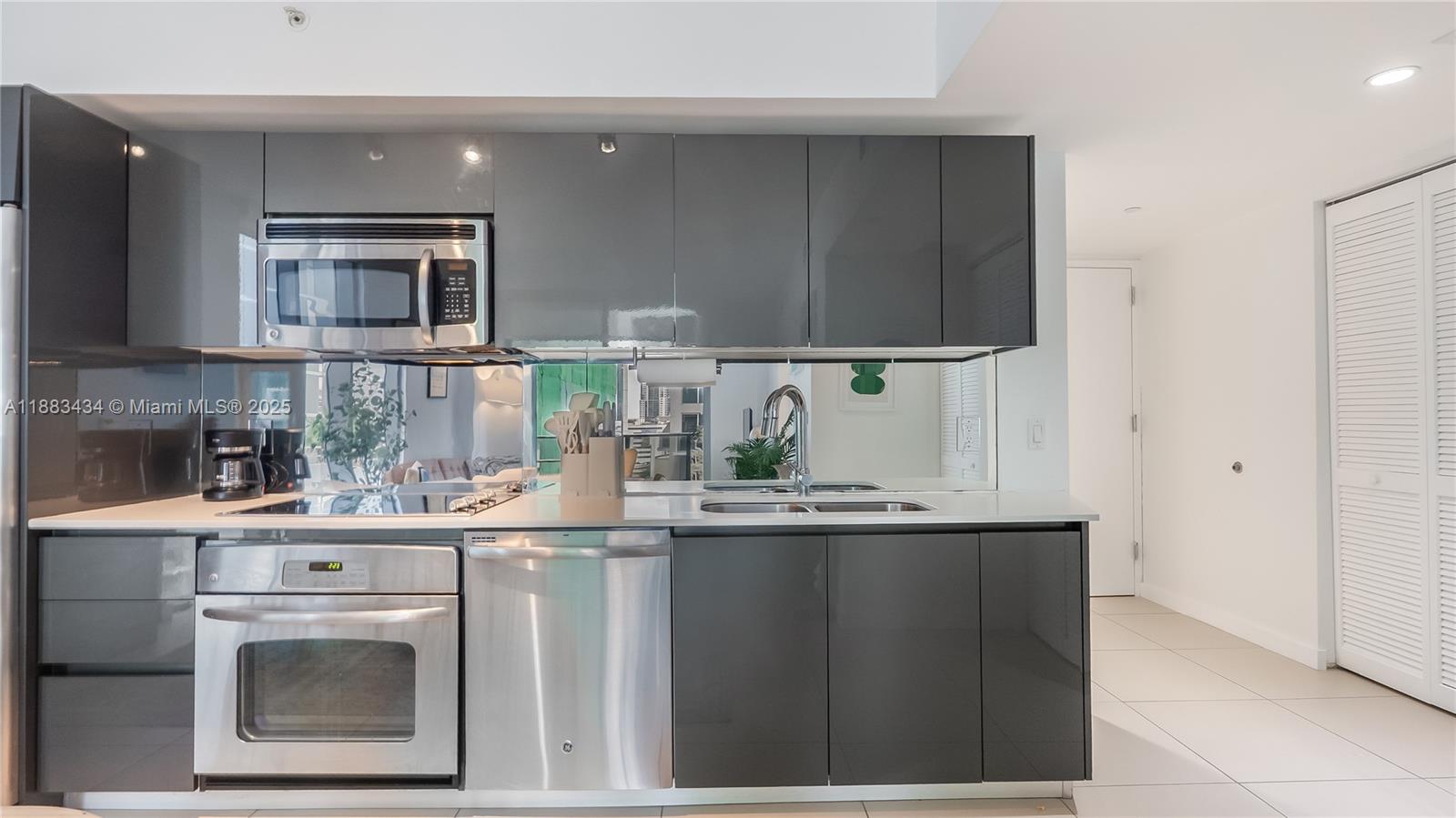 MYBRICKELL CONDO - Residential Lease