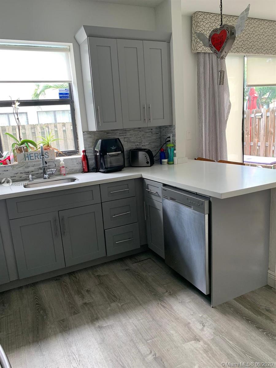 SILVER PALM EAST SECTION - Residential Lease