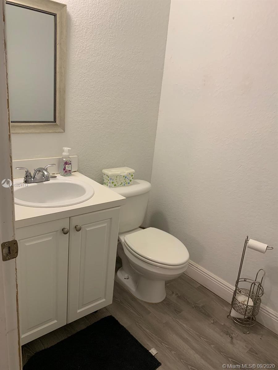 SILVER PALM EAST SECTION - Residential Lease