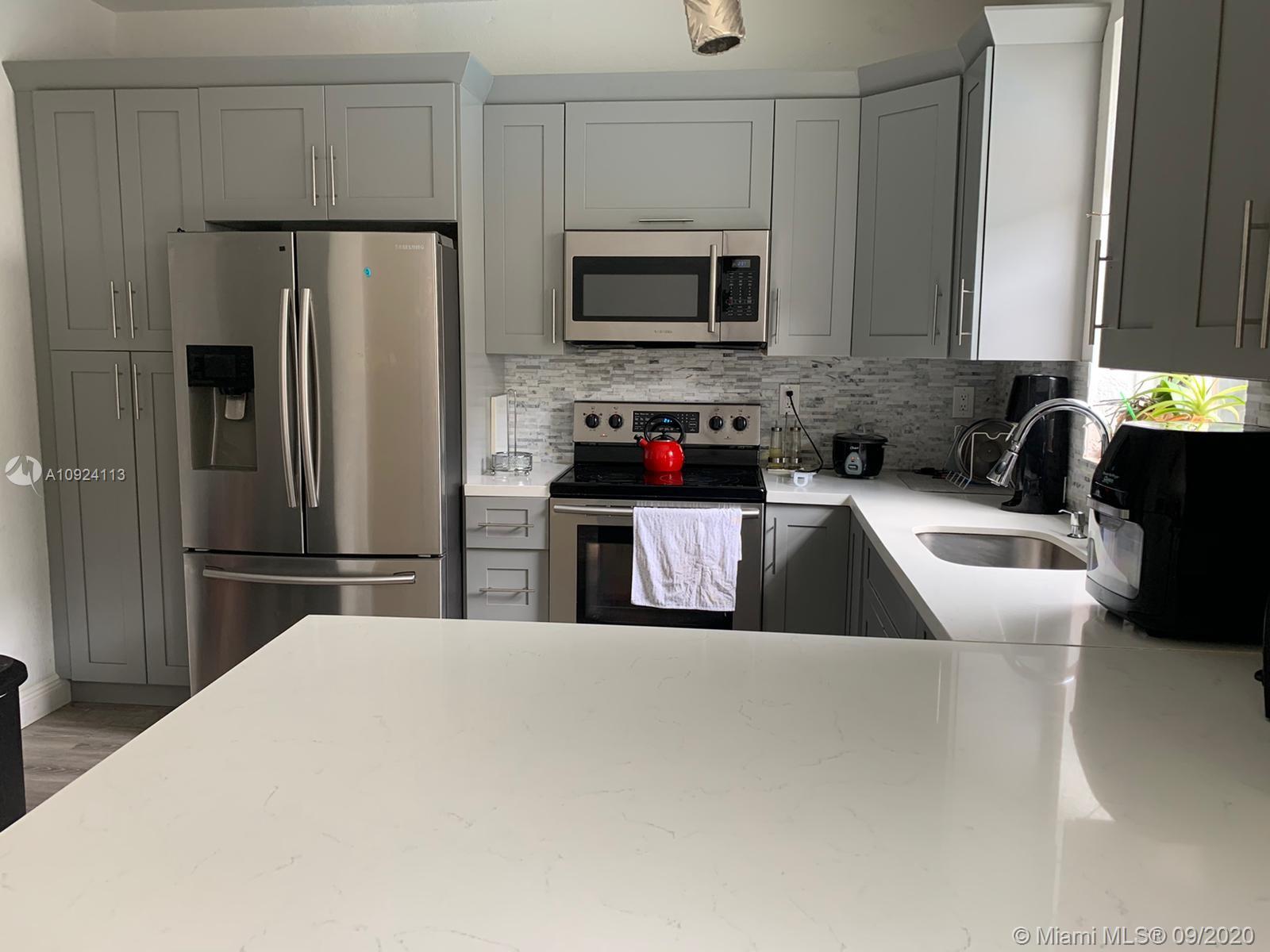 SILVER PALM EAST SECTION - Residential Lease