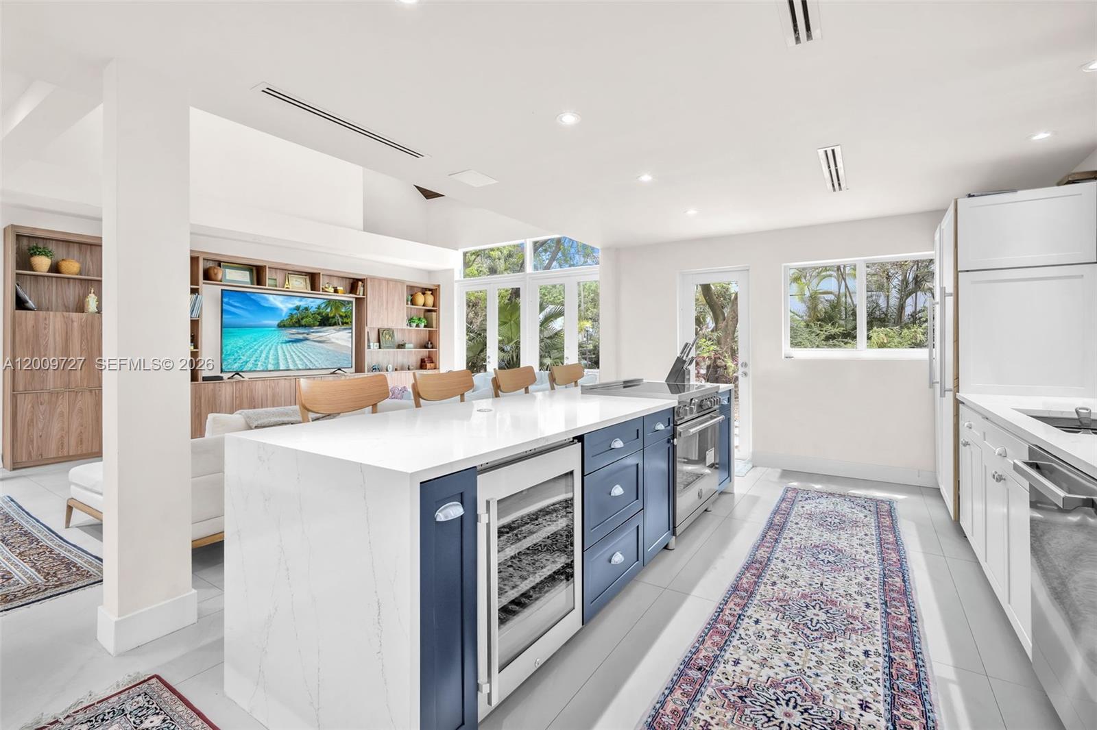 1933 S Oak Haven Cir