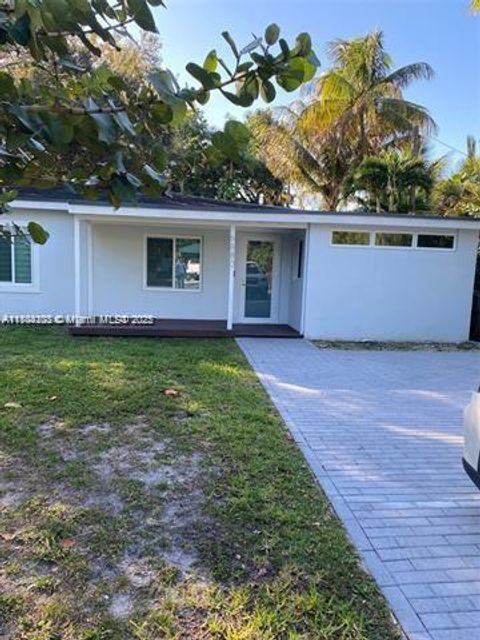 6880 SW 77th Ter South Miami FL 33143