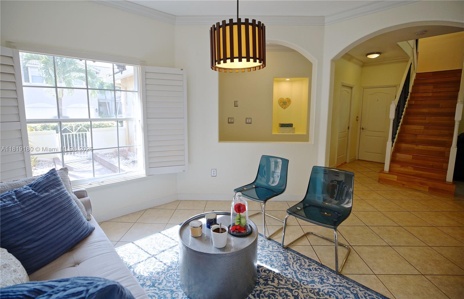 DORAL SOUTHEAST PATIO-HOM - Residential