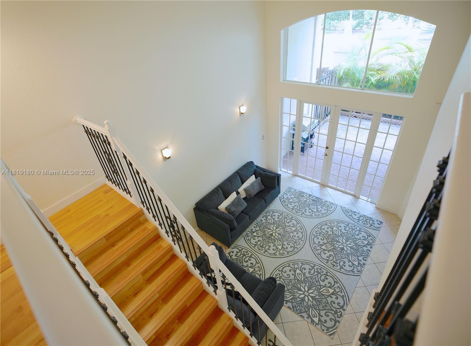 DORAL SOUTHEAST PATIO-HOM - Residential