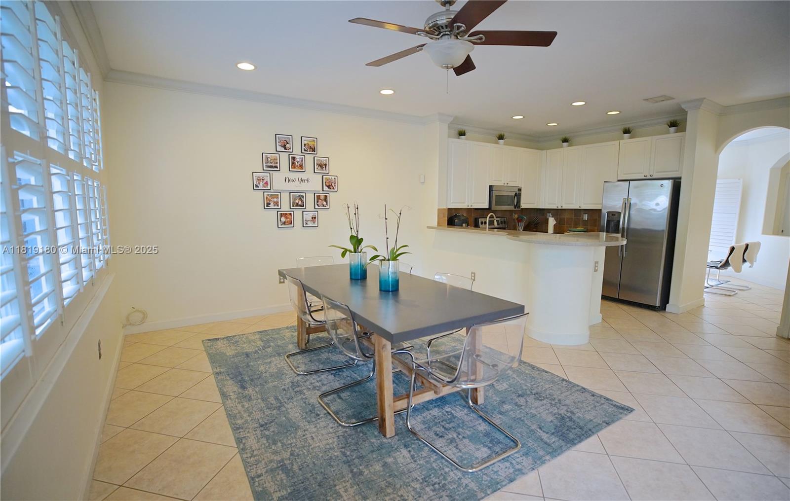 DORAL SOUTHEAST PATIO-HOM - Residential