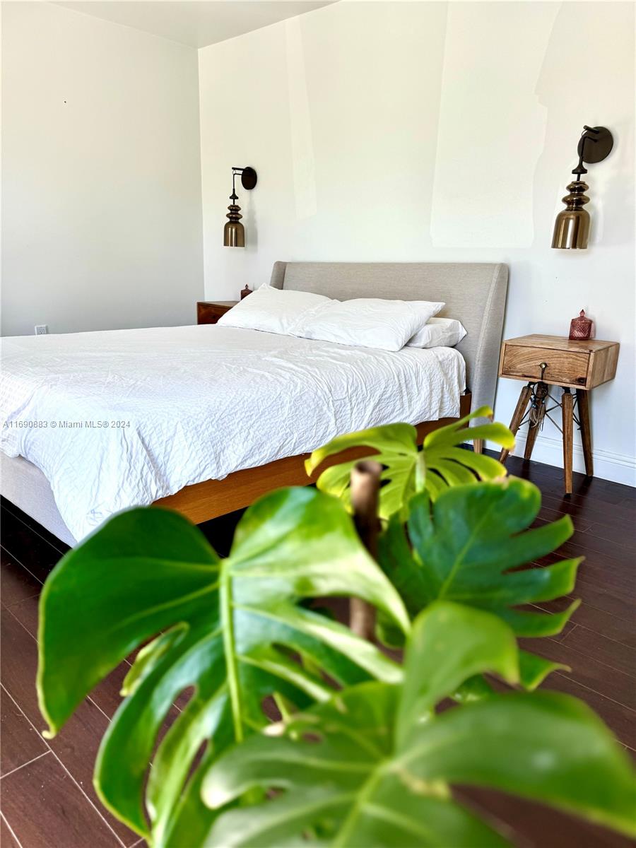 MIRADOR 1035 CONDO - Residential