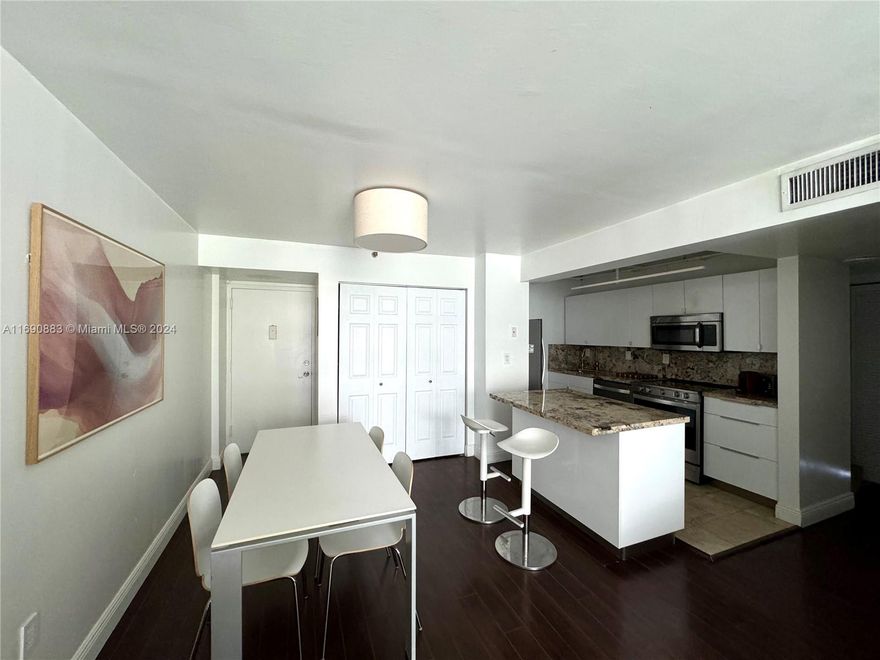 All assessments paid in full.
Exceptional 2/2 condo on the best residential street in South Beach. Brand-new AC system (July 2024), renovated bathrooms with ceramic flooring (2019), in-unit washer and dryer, reverse osmosis water filtering system, hurricane proof windows, and a tiled balcony. The building offers security cameras, a digital dial pad, impact windows installed in 2019, and a newly renovated pool with a barbecue area. Additional amenities include a gym, assigned parking, and recreation room, all with the lowest condo fees on West Ave for a 2-2. Walking distance to Whole Foods, restaurants, and much more. Text agent for fast reply.