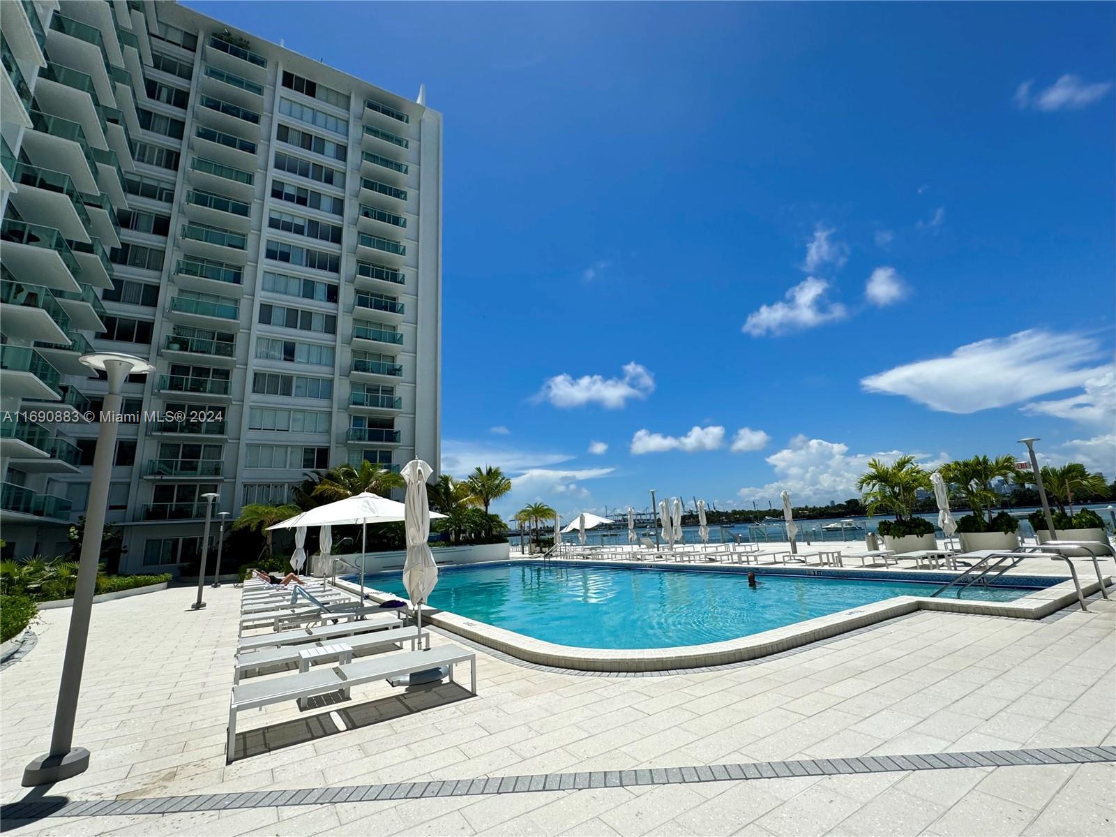 MIRADOR 1035 CONDO - Residential