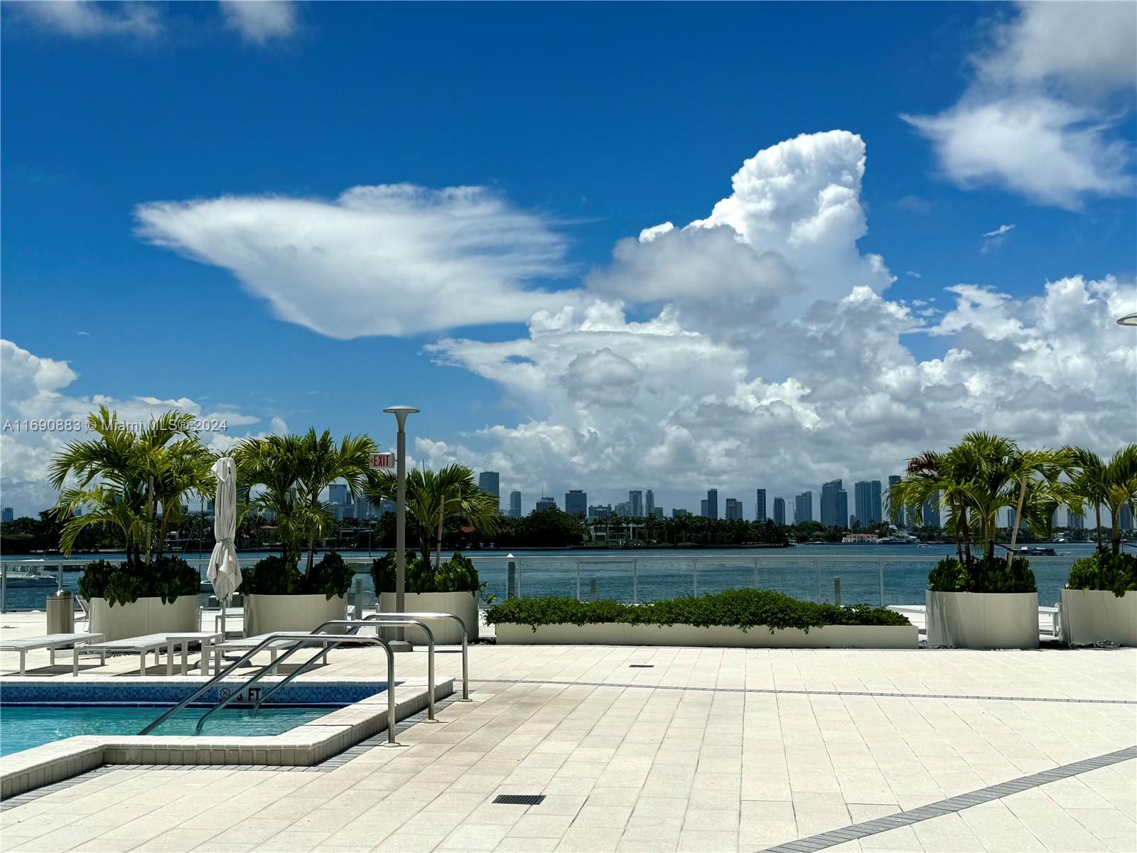 MIRADOR 1035 CONDO - Residential