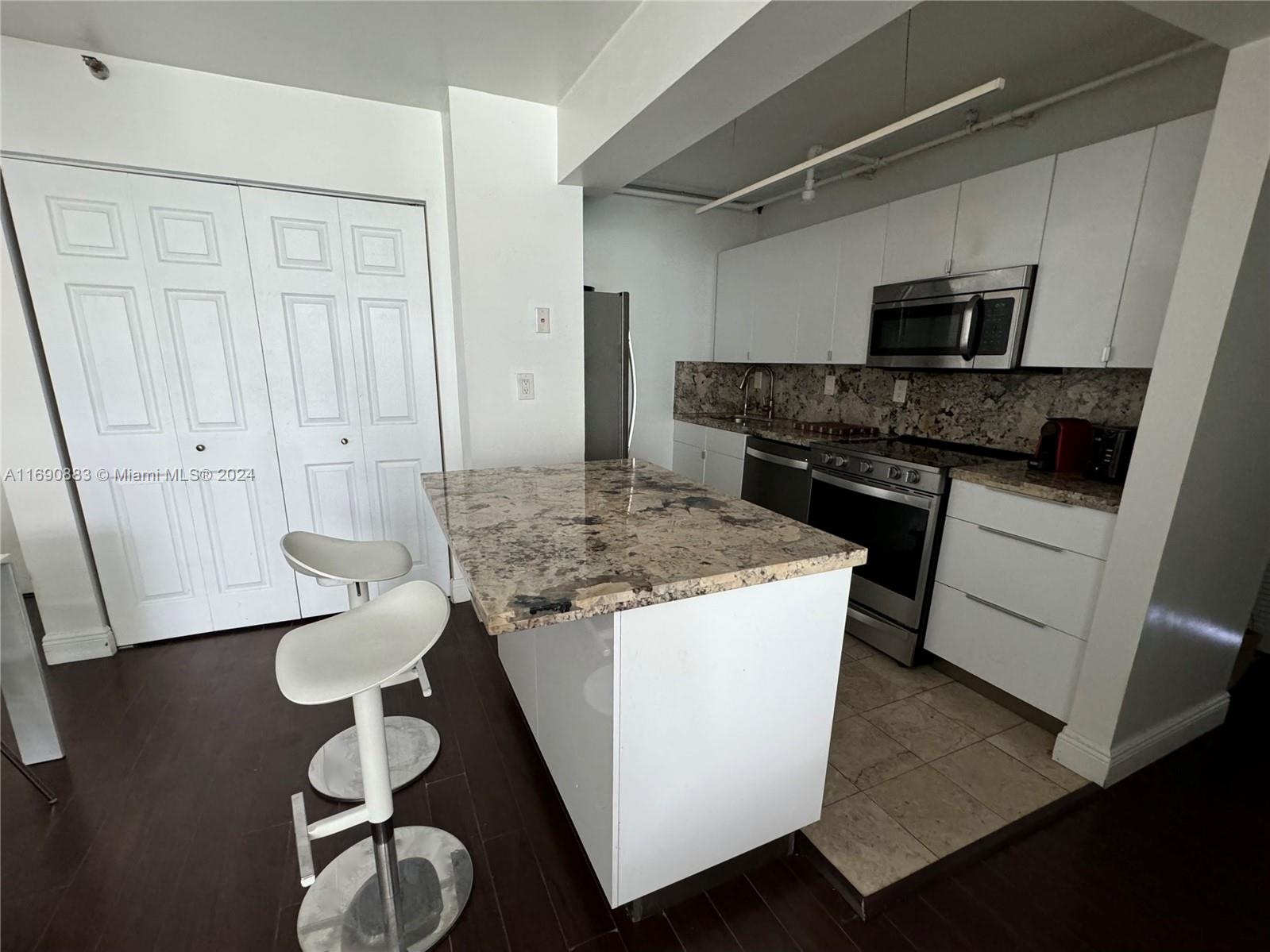 MIRADOR 1035 CONDO - Residential