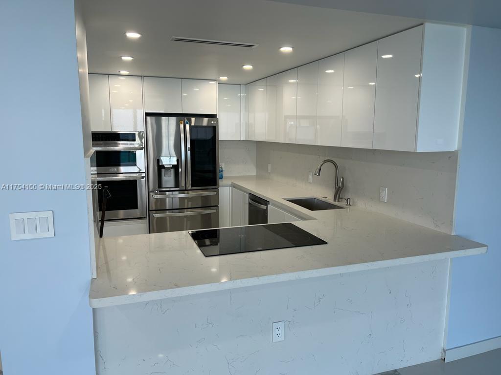 ARLEN HOUSE EAST CONDO - Residential