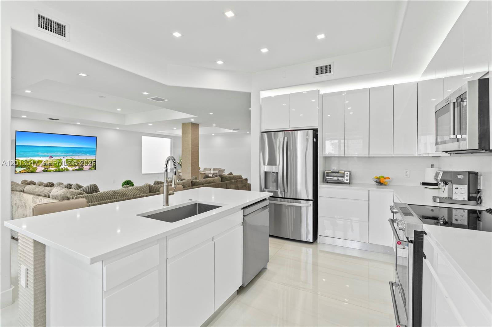 AVENTURA LAKES - PHASE II - Residential