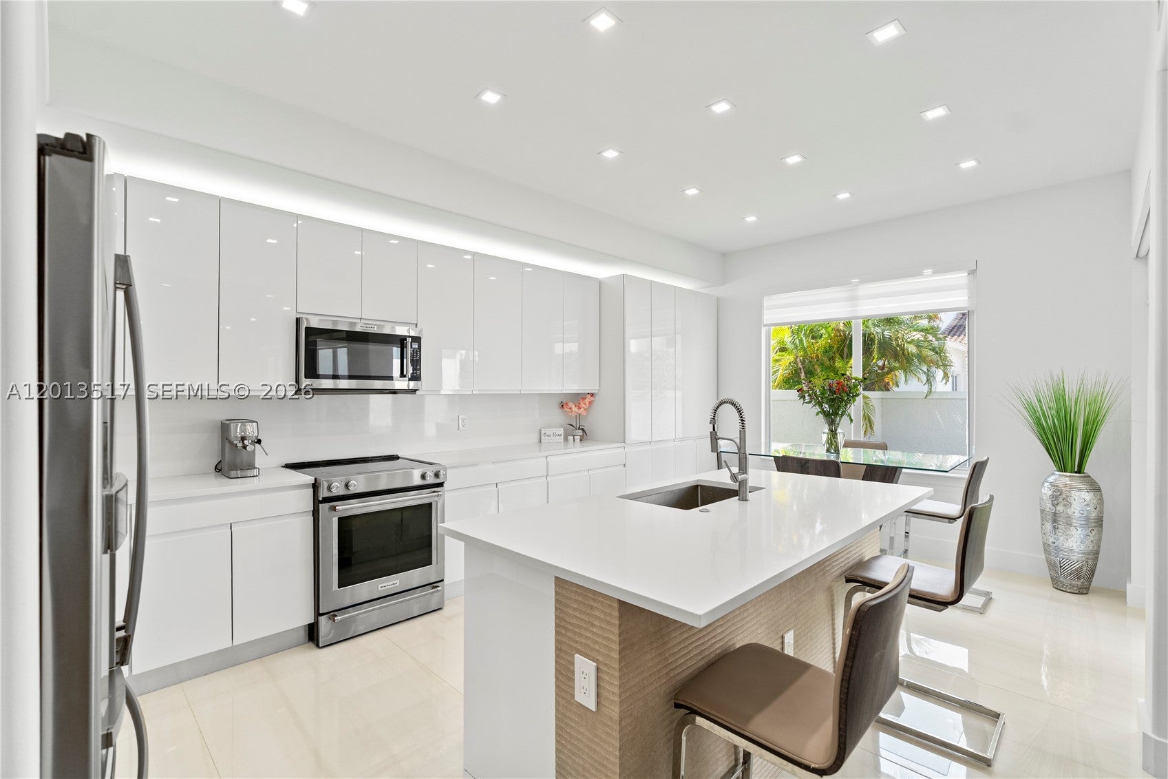 3188 NE 211th Ter