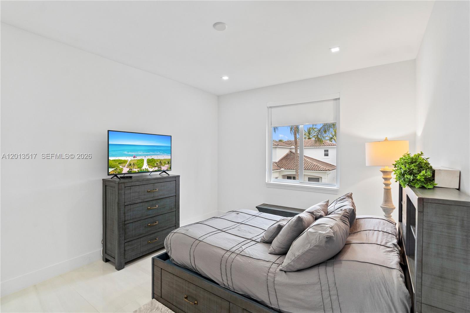 AVENTURA LAKES - PHASE II - Residential
