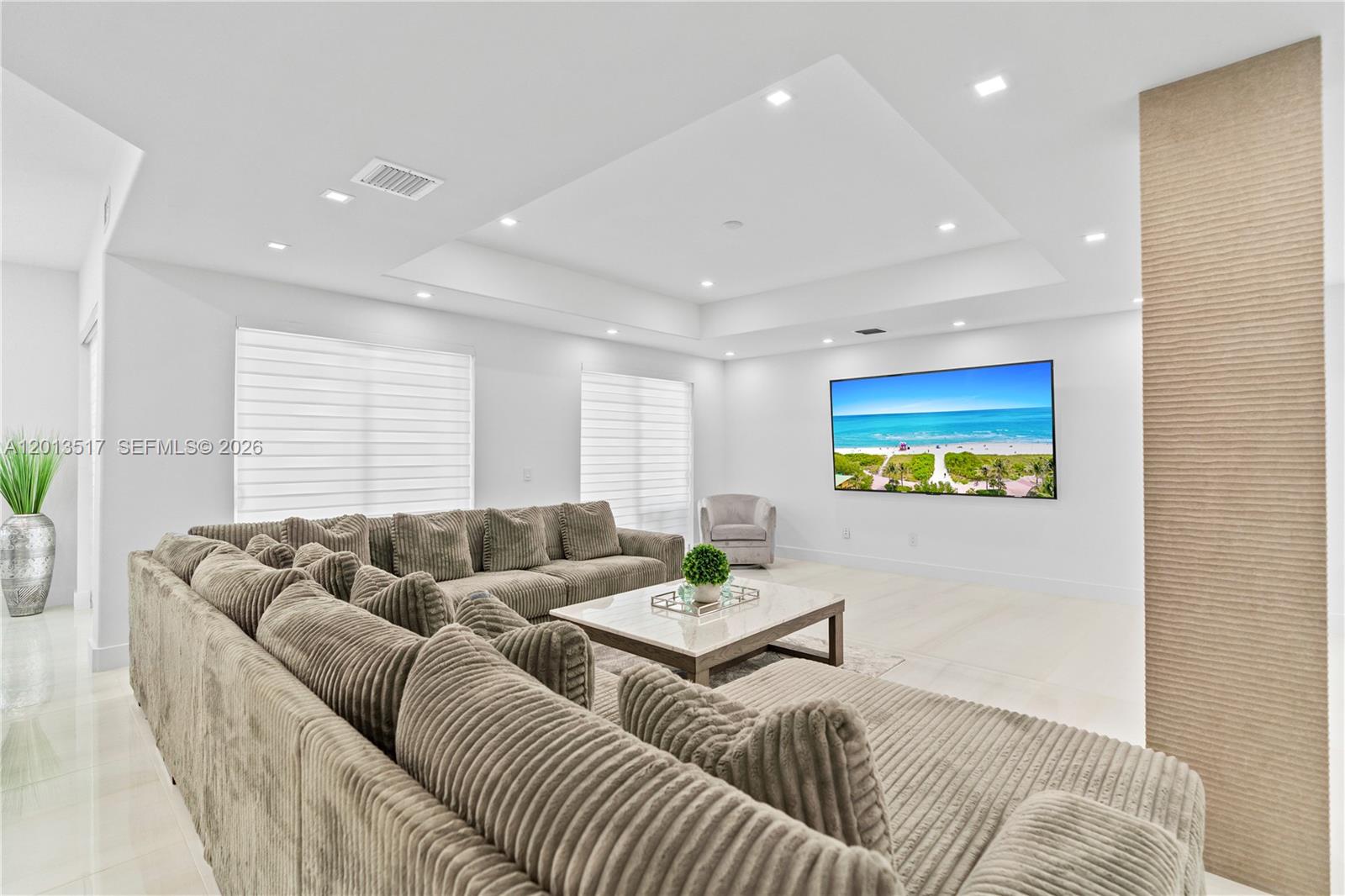 AVENTURA LAKES - PHASE II - Residential