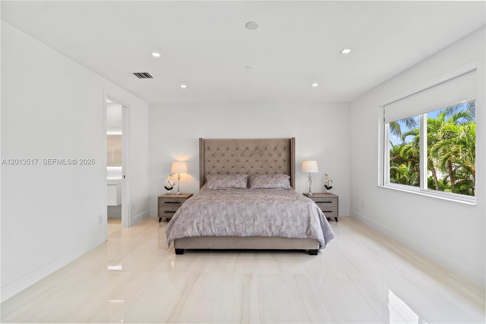 AVENTURA LAKES - PHASE II - Residential