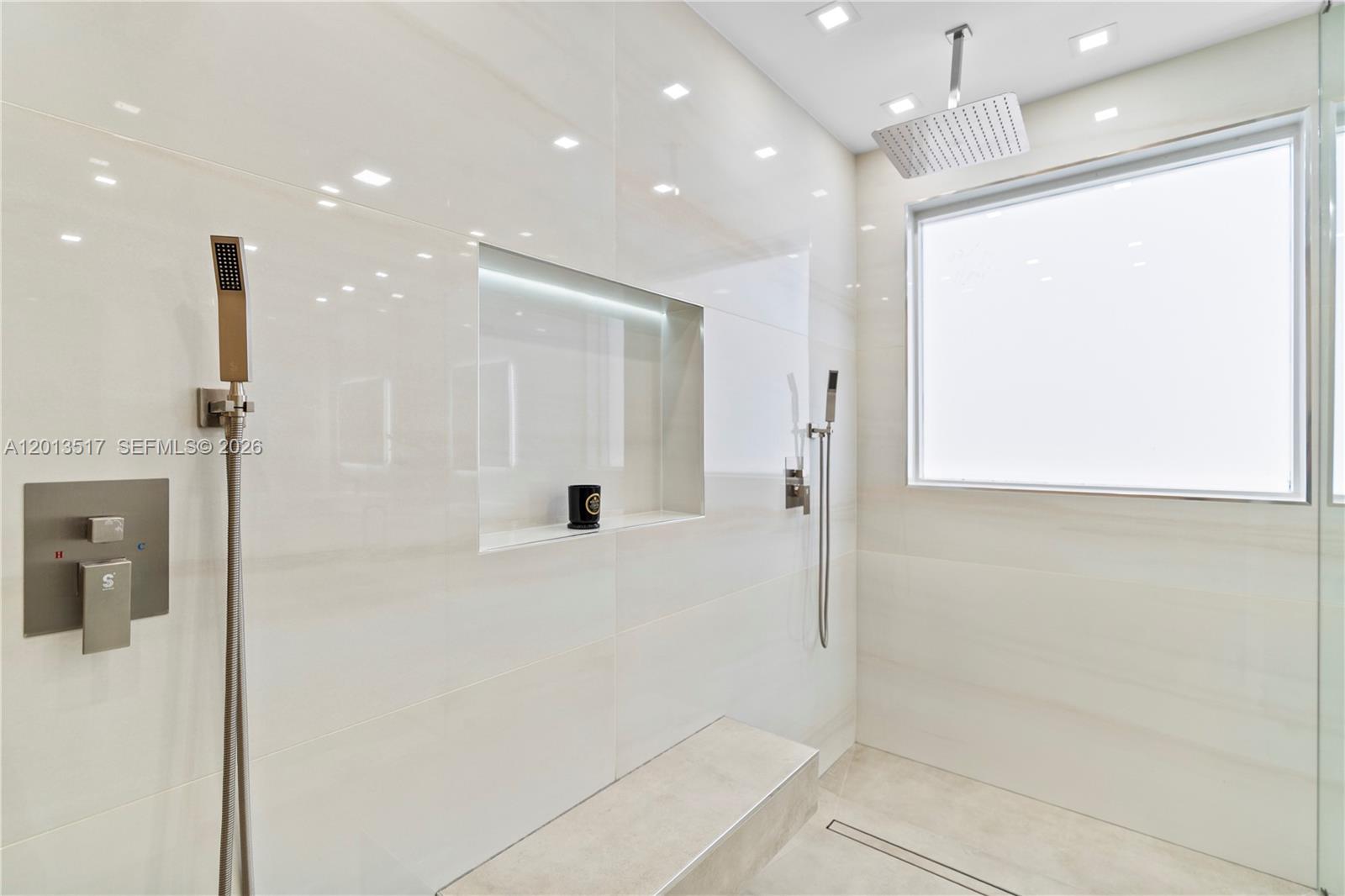 AVENTURA LAKES - PHASE II - Residential
