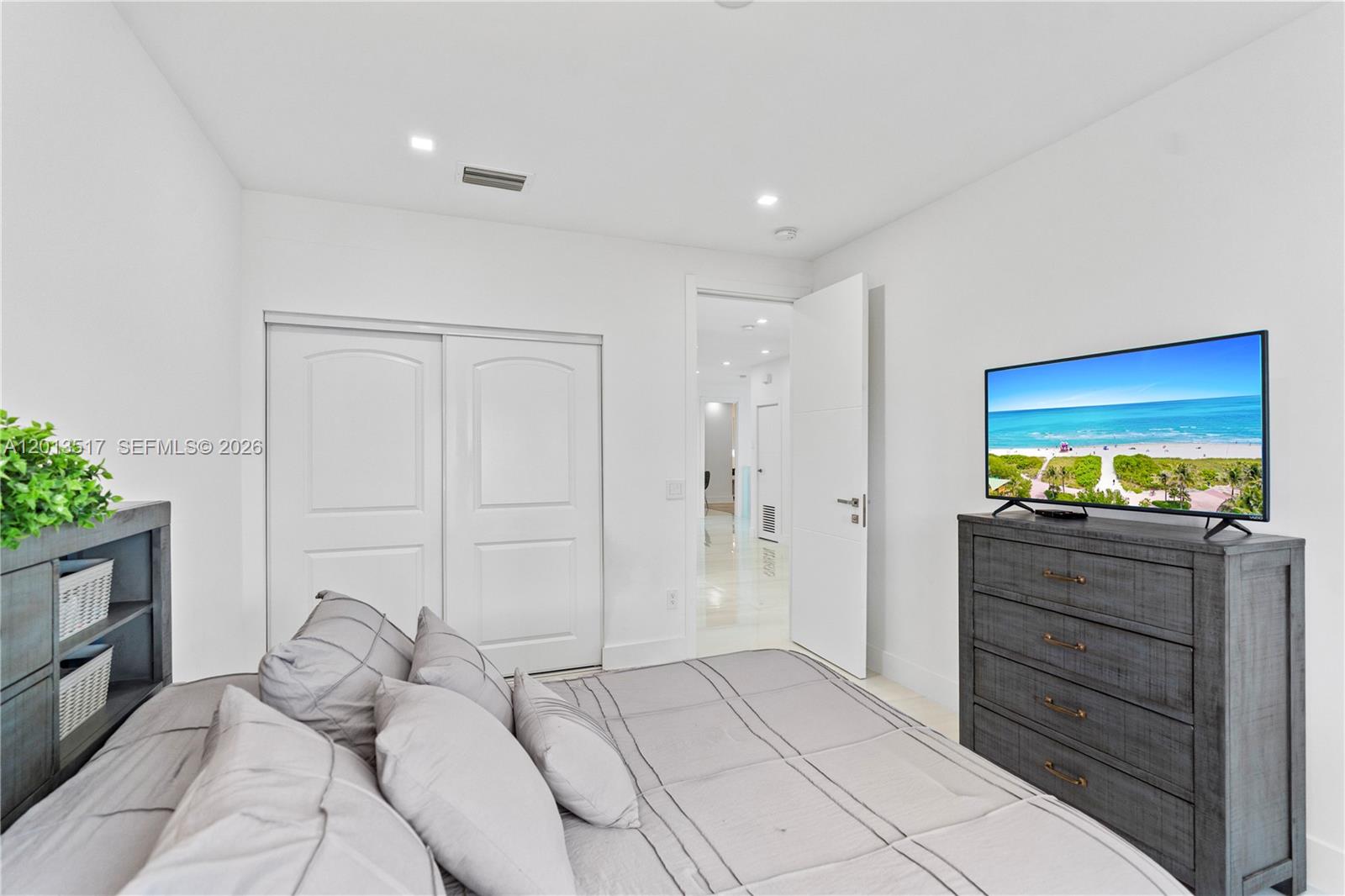 AVENTURA LAKES - PHASE II - Residential