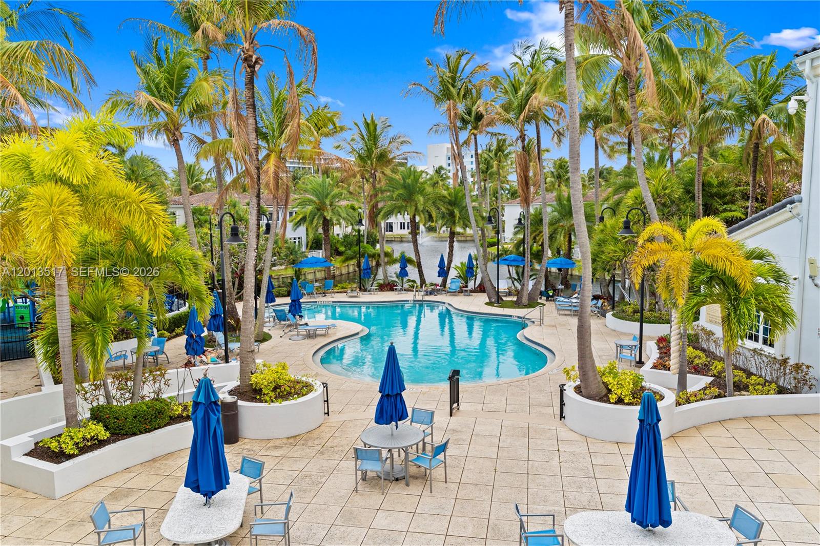 AVENTURA LAKES - PHASE II - Residential