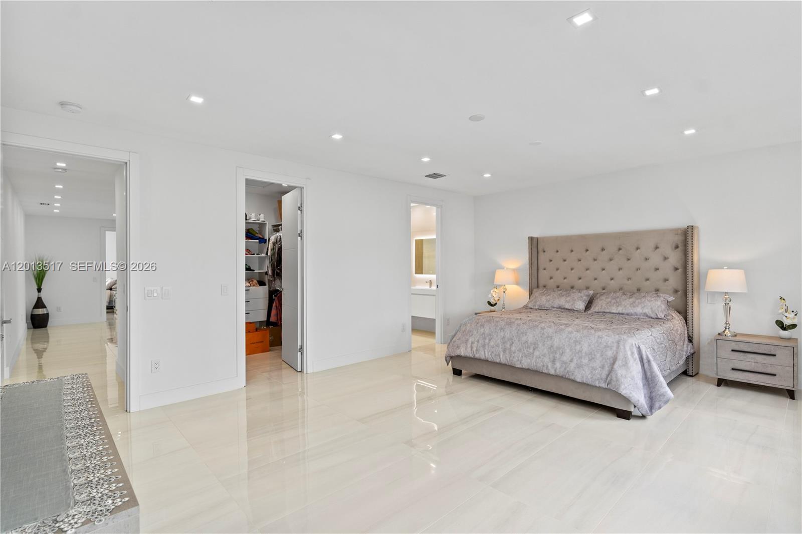 AVENTURA LAKES - PHASE II - Residential
