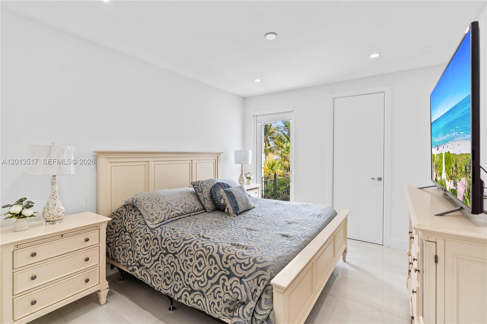 AVENTURA LAKES - PHASE II - Residential