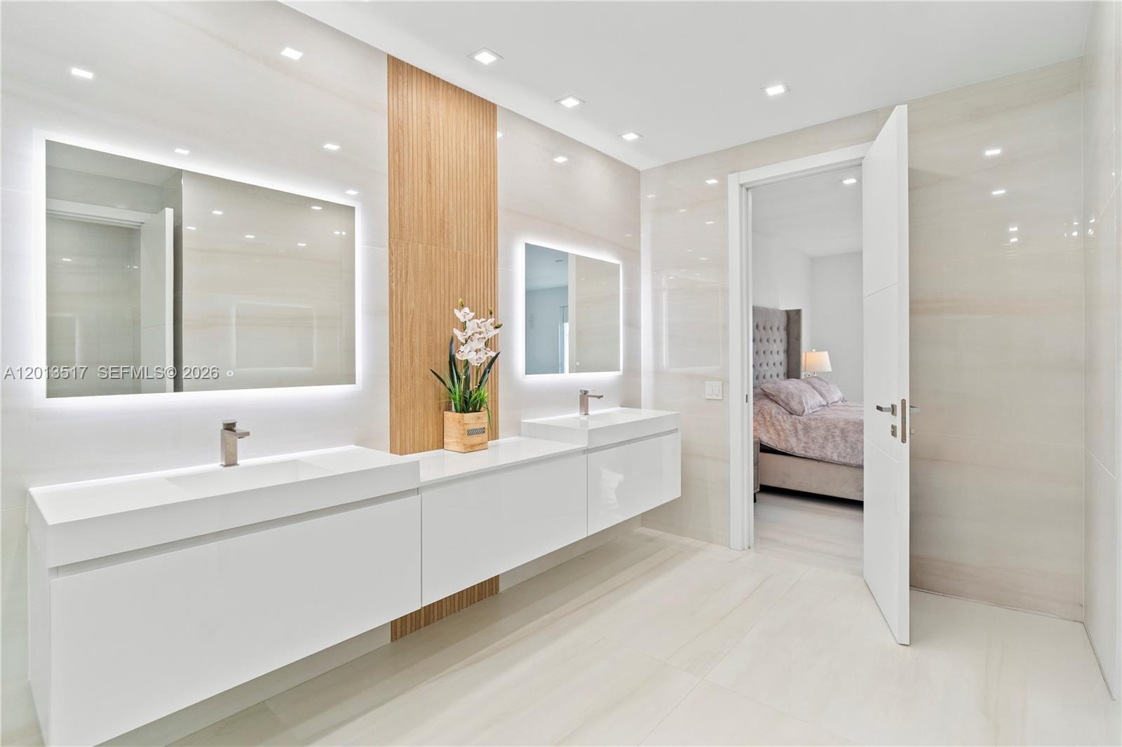 AVENTURA LAKES - PHASE II - Residential