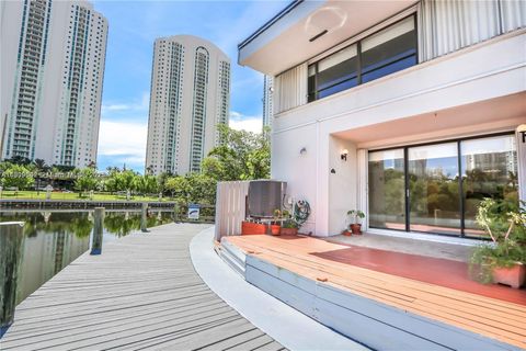  Sunny Isles Beach FL 33160