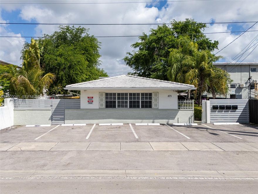 Fourplex with T5L Zoning + Previously Approved 6 Unit Development Plans in Miami's MiMo District.

Exceptional investment opportunity in the heart of Miami's rapidly evolving MiMo District. This 4-unit multifamily property sits on a 7,200 SF lot and offers a unique combination of immediate income, value-add potential, and future development upside.

The property features a desirable unit mix including a 2-bedroom, two 1-bedrooms units, and a studio, with three units currently leased and one vacant-providing immediate opportunity to increase income or reposition for short-term rentals.

Zoned T5L, the property allows for flexible urban development, including short-term rentals (Airbnb), and comes with previously approved plans for a 6-unit live/work multifamily building, significantly reducing entitlement timelines for developers.

Located just steps from Biscayne Boulevard and within close proximity to the Design District, Wynwood, and Midtown, the property is surrounded by major new developments including Adela at MiMo Bay, Adela II, and 01 MiMo Condominiums - further enhancing long-term value and demand.

Whether you're an investor seeking strong income with upside, or a developer looking for a well-positioned site in a high-growth corridor, this property offers multiple paths to value creation.