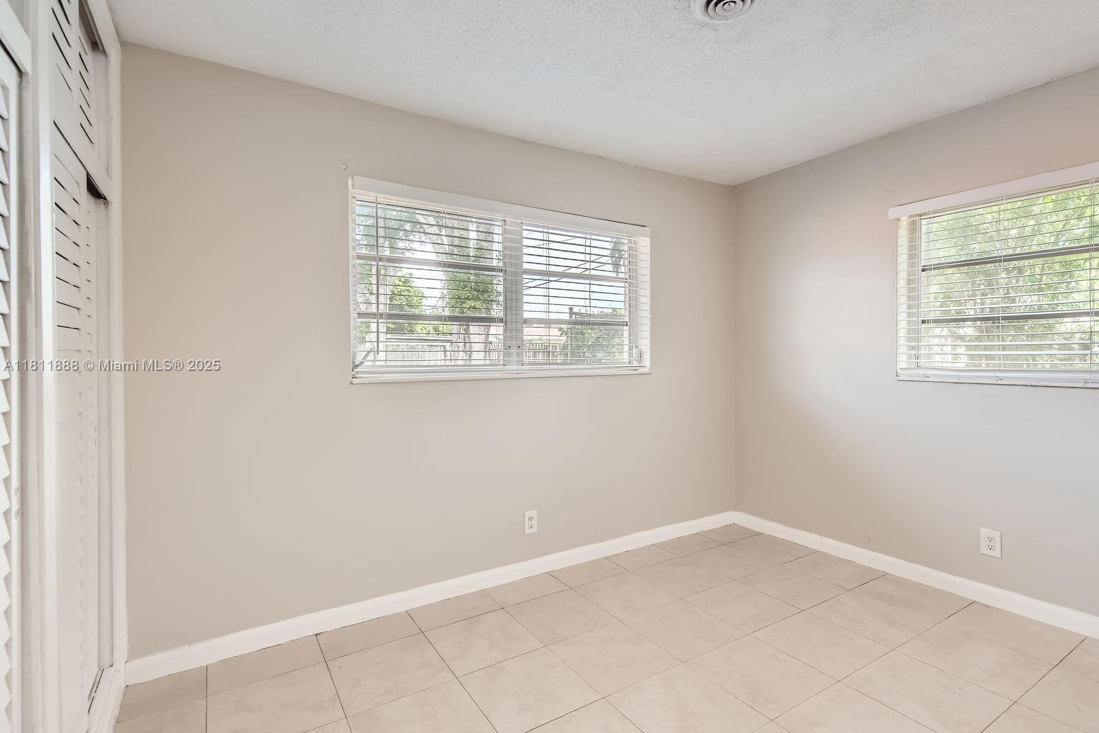 SUNRISE GOLF VILLAGE SEC - Residential