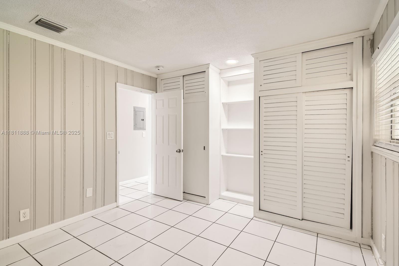 SUNRISE GOLF VILLAGE SEC - Residential