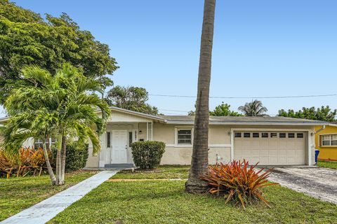 Photo of 6221 NW 17th St, Sunrise, FL 33313 (MLS # A11811888)