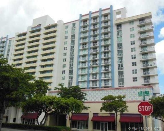 Location !!! Beautiful condominium on the 5th floor with an excellent location, Walking distance to Publix,
restaurants, shops and much more. Five minutes to UM, Coral Gables, Brickell. Washer and dryer in the unit. Required documents, proof of income, credit report and police record. Show
the unit and your client will thank you!