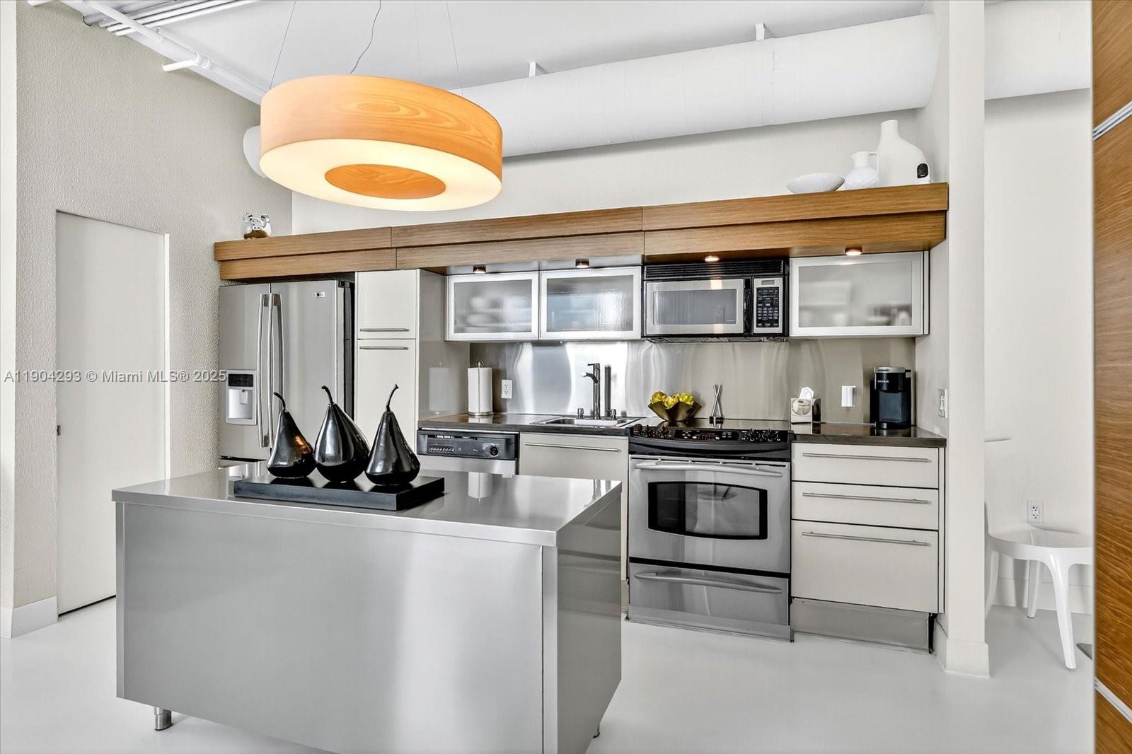 THE MONTCLAIR CONDO - Residential