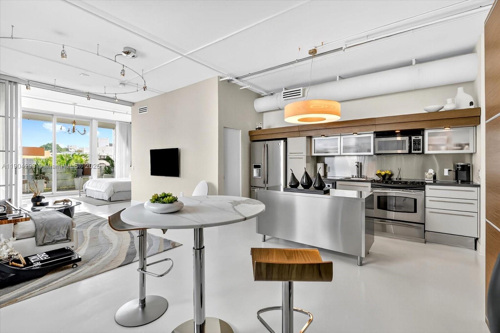 THE MONTCLAIR CONDO - Residential