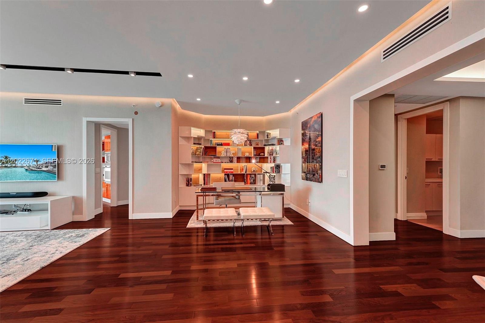 16051 Collins Ave 1102
