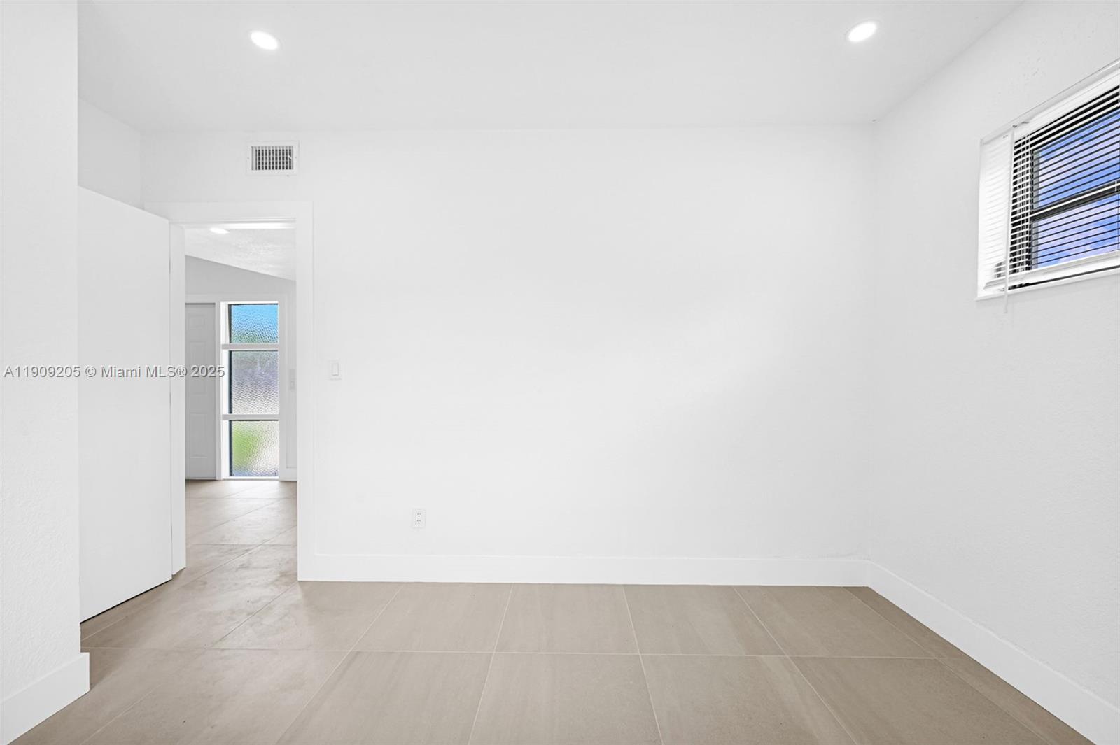 FLEETWOOD GARDENS SEC 1 - Residential