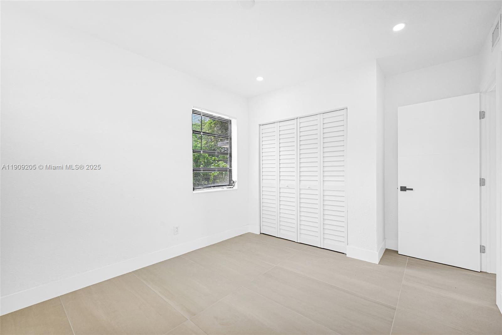 FLEETWOOD GARDENS SEC 1 - Residential