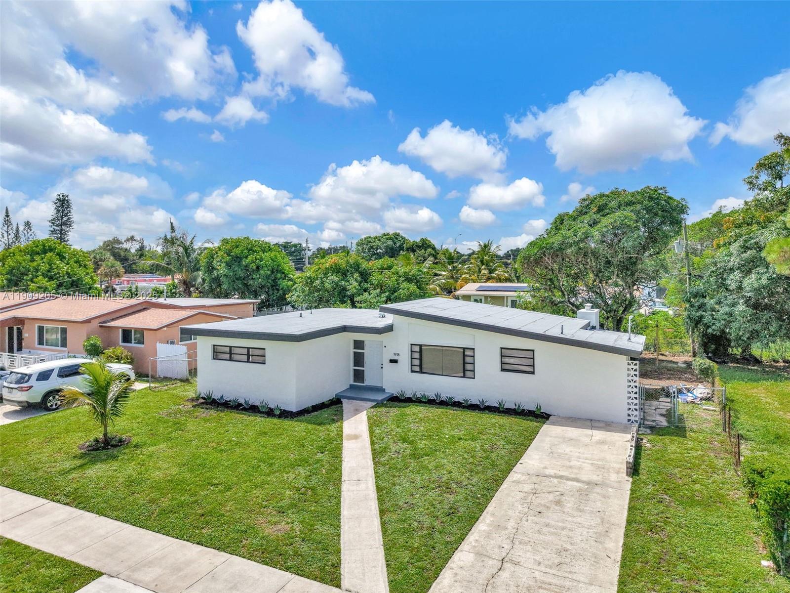 FLEETWOOD GARDENS SEC 1 - Residential