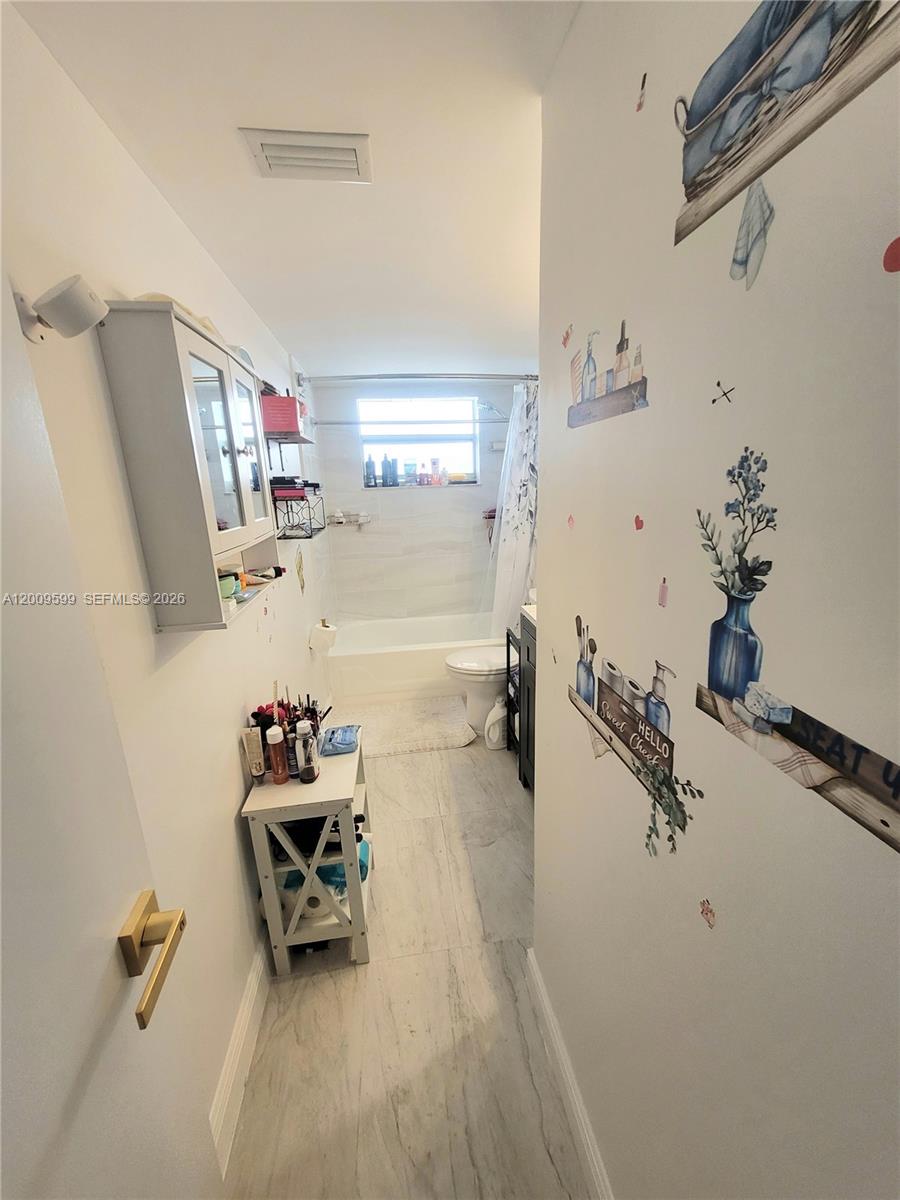 JADE WINDS GROUP - - Residential