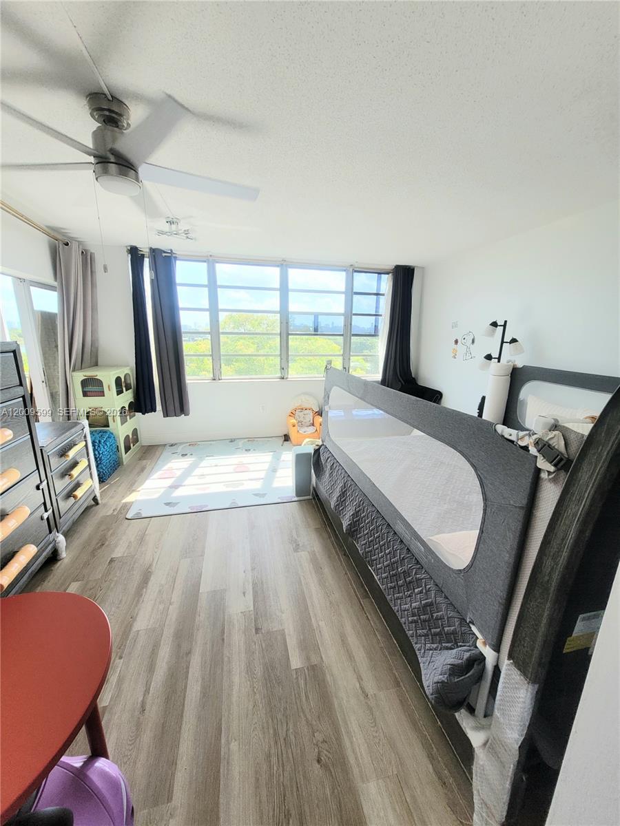 JADE WINDS GROUP - - Residential