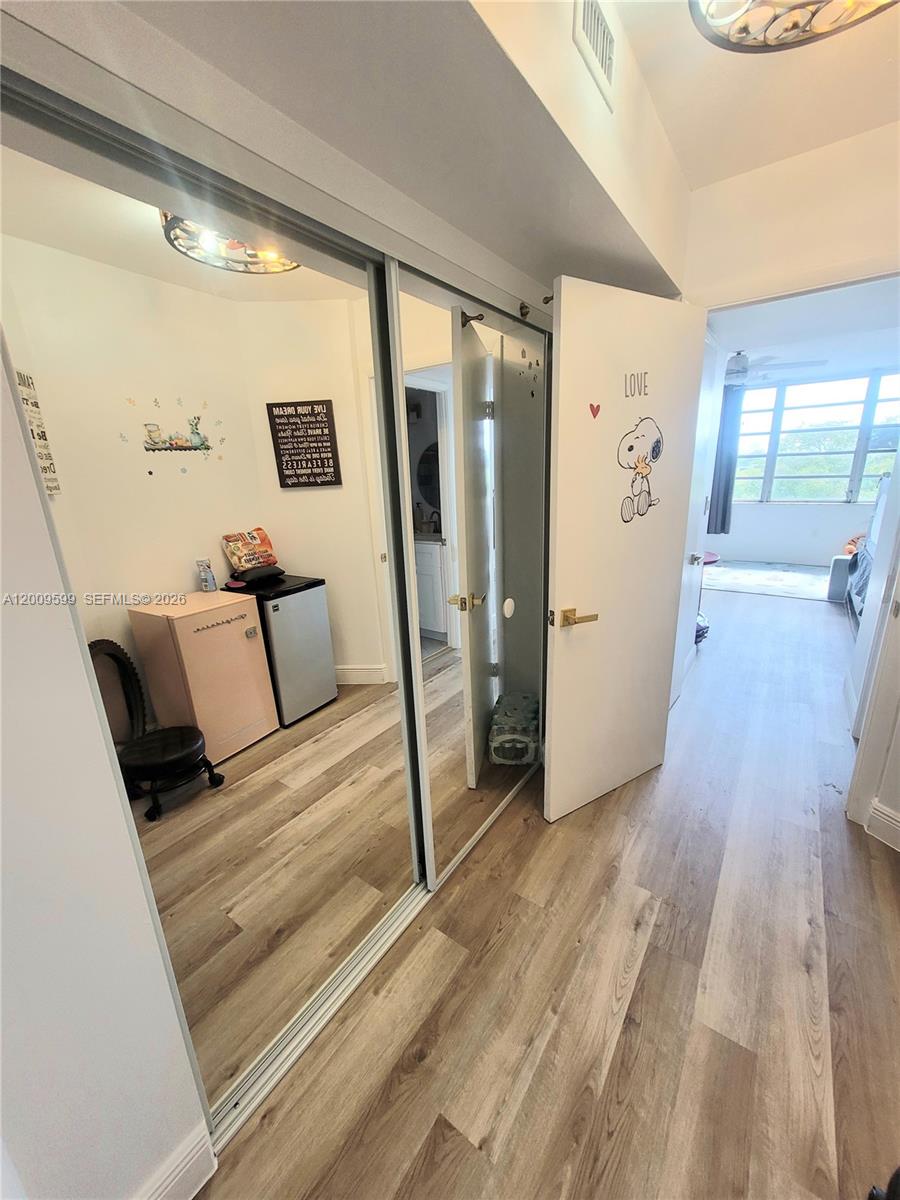 JADE WINDS GROUP - - Residential