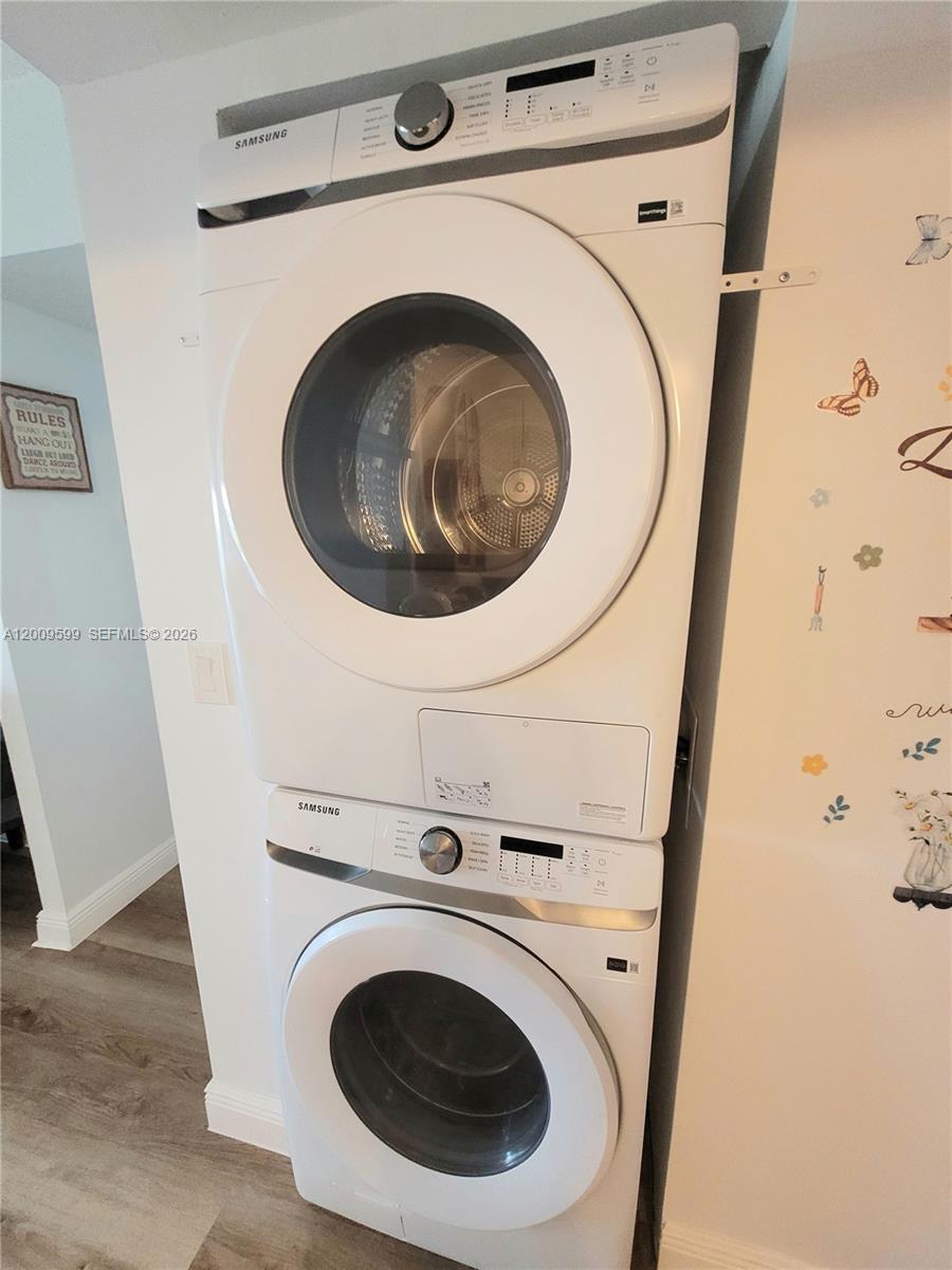 JADE WINDS GROUP - - Residential