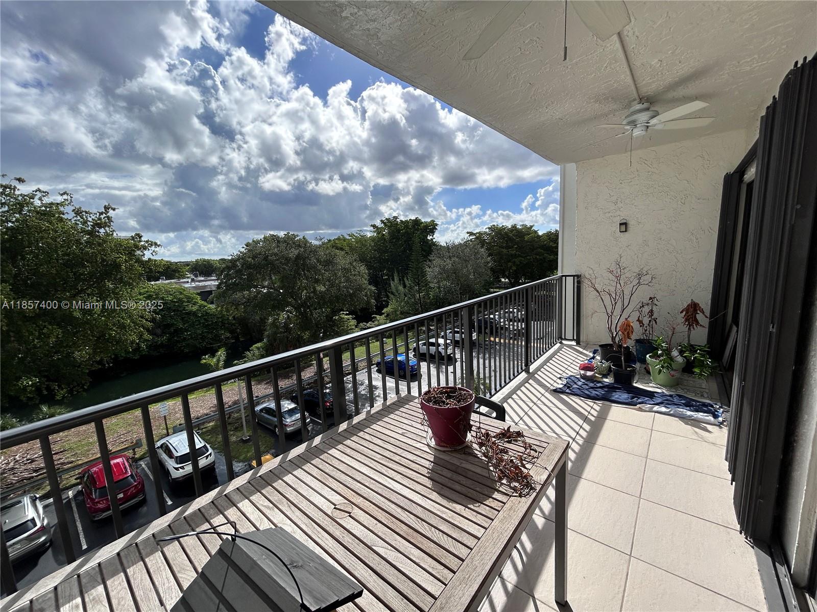 RACQUET CLUB OF KENDALE L - Residential